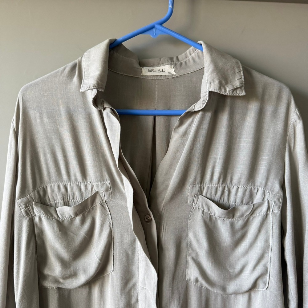Bella Dahl Split Back Button‎ Down Shirt Womens XS Taupe 100% Rayon Made USA - Picture 10 of 16